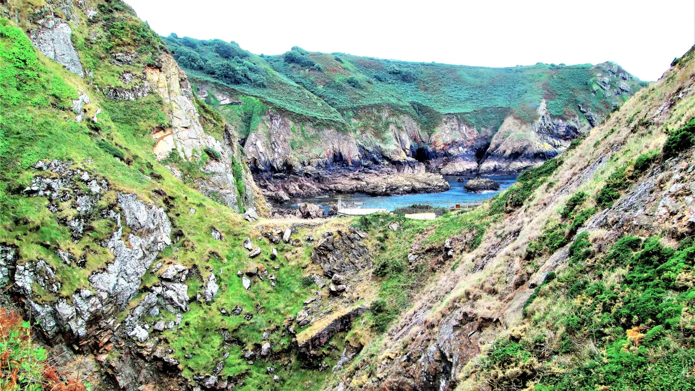 горы, холмы, река